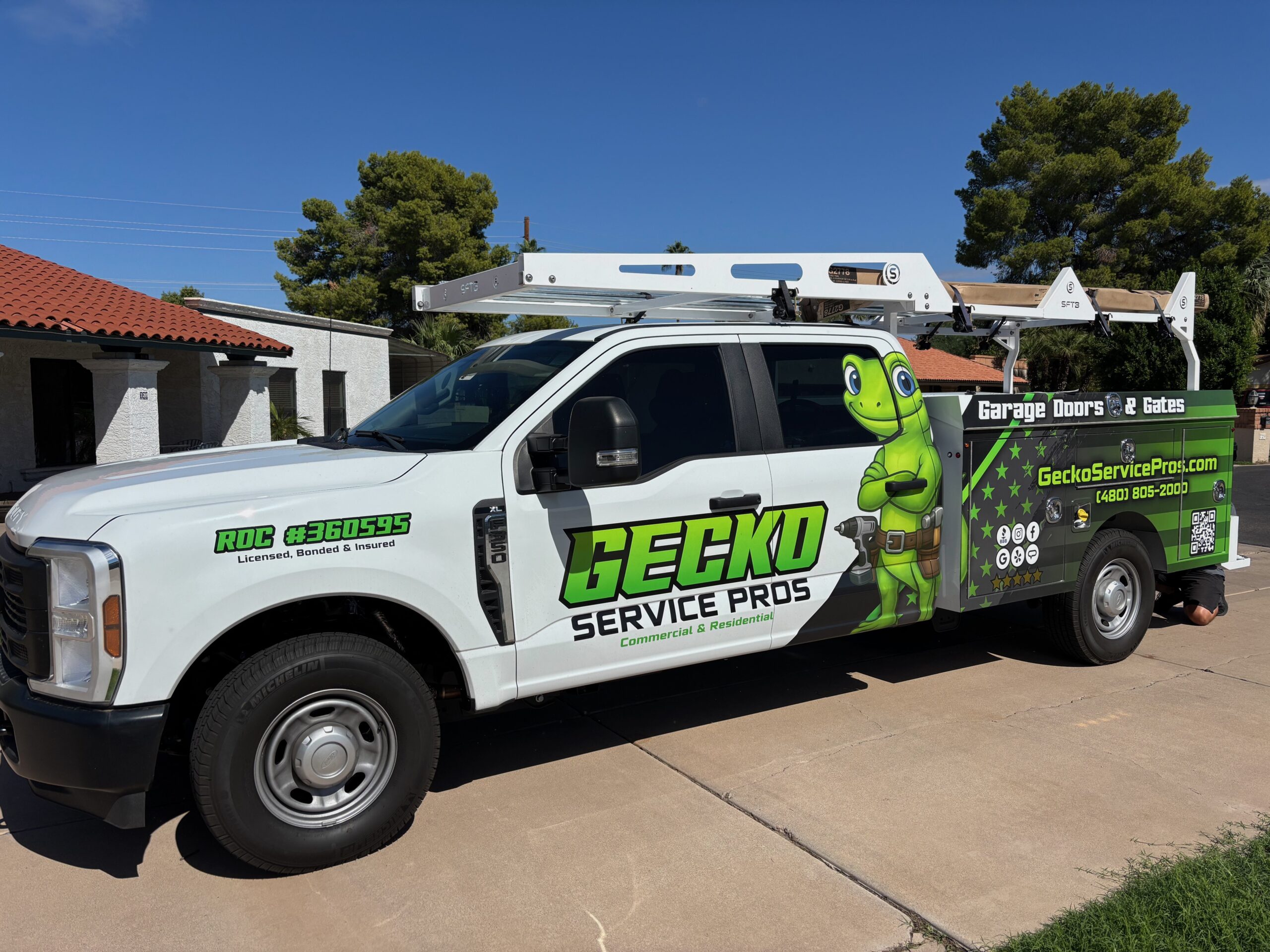 Gecko Service Pros: Garage Door & Gate Service Across the Phoenix Valley